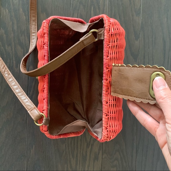 Coral Wicker Spring/Summer Purse - Picture 6 of 7